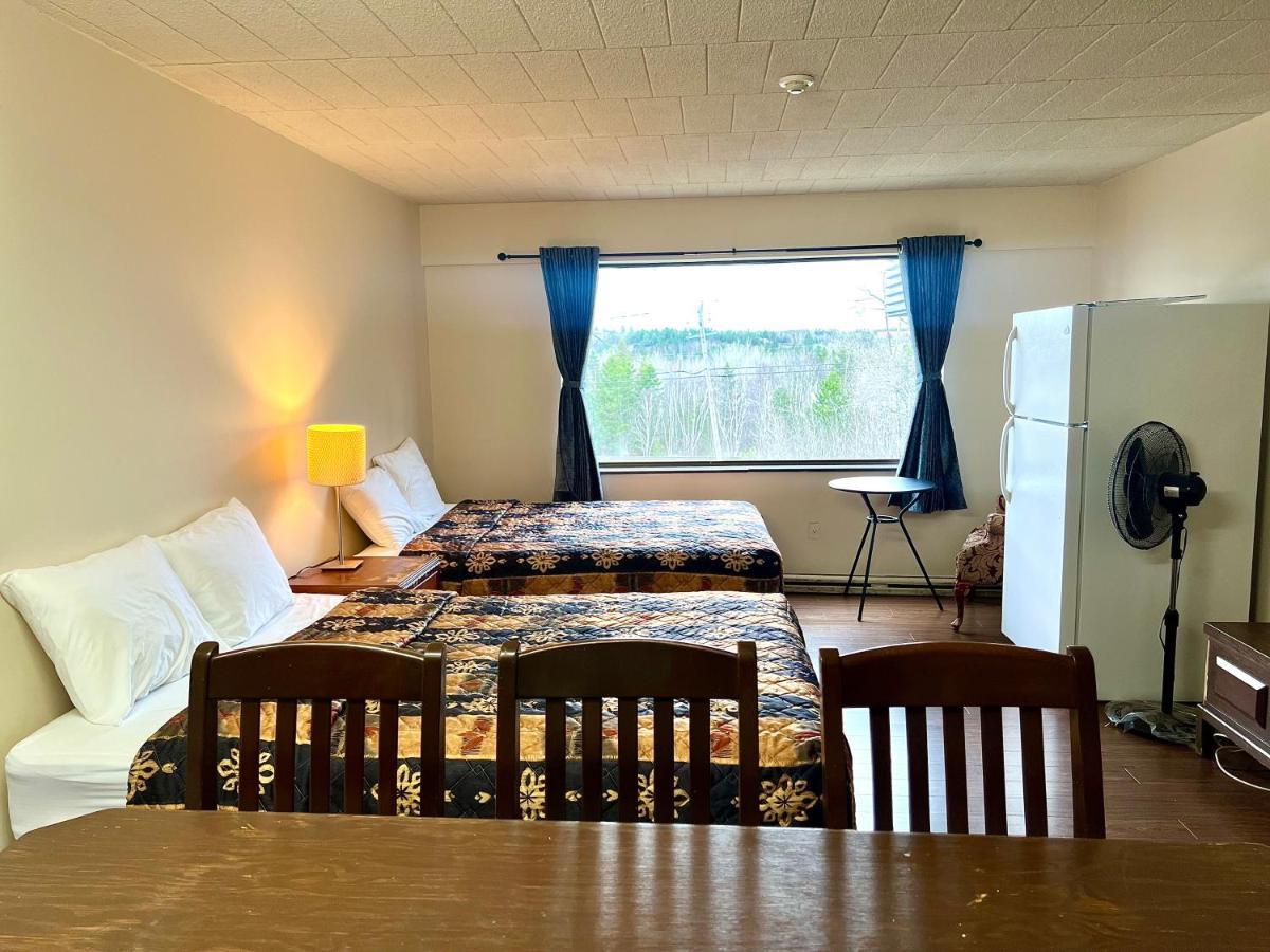 Lively Inn And Suites - Sudbury Naughton ภายนอก รูปภาพ